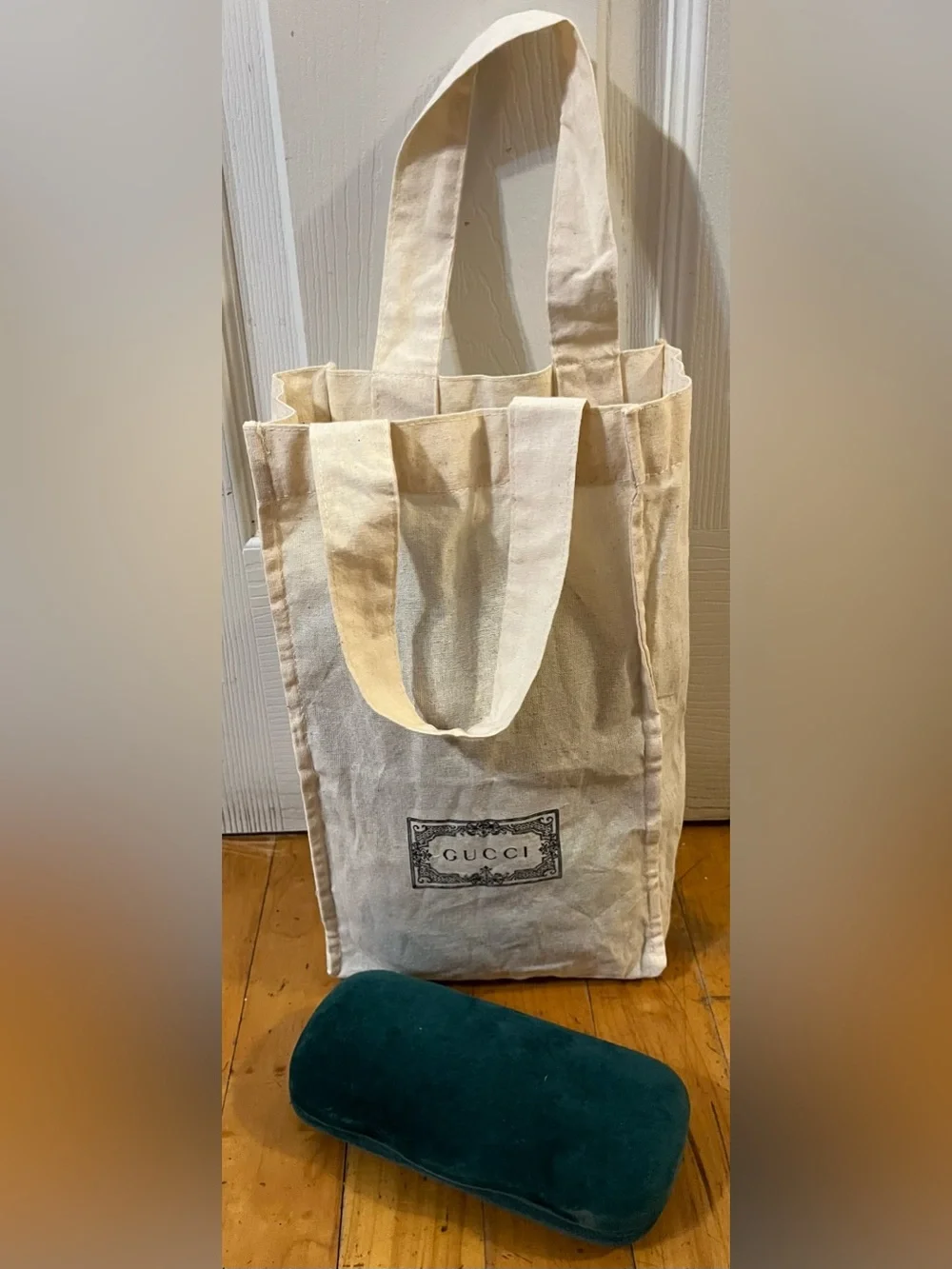 Gucci Velvet Glasses Case + Gucci Cream Reusable Small Cotton Tote Bag Bundle